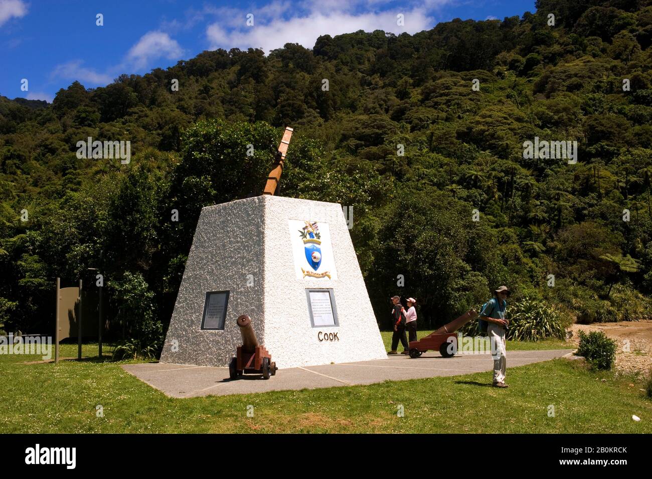 NEW ZEALAND, SOUTH ISLAND, MARLBOROUGH SOUNDS, QUEEN CHARLOTTE SOUND