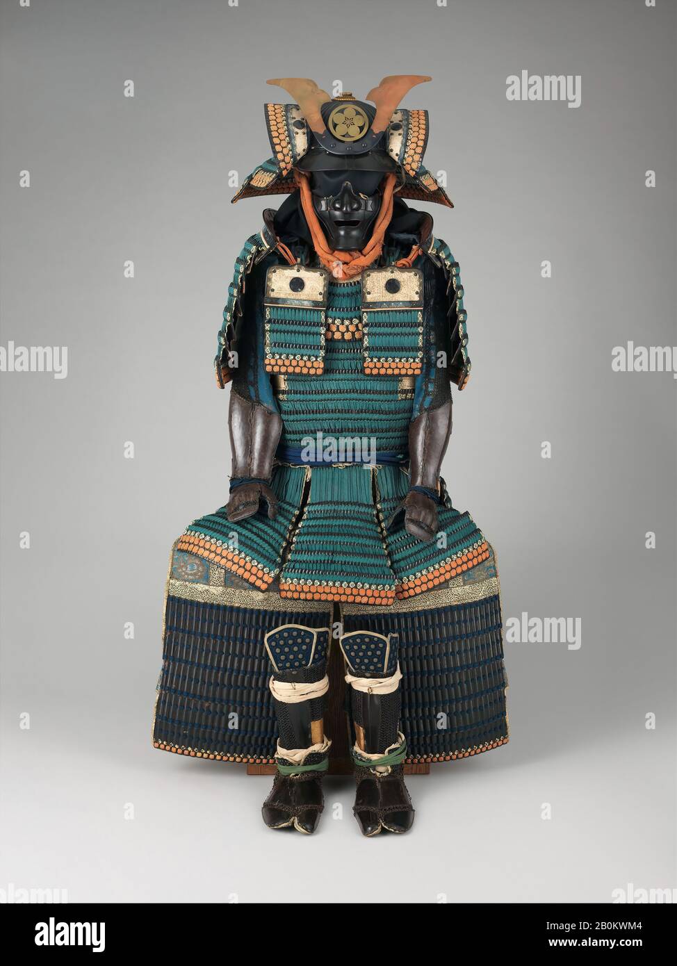 Armor (Gusoku) of the Maeda Family, Japanese, 18th century, Japanese, Iron, lacquer, gold, copper alloy, copper-gold alloy (shakudō), leather, silk, as mounted: H. 55 in. (139.7 cm); W. 29 in. (73.4 cm); D. 21 in. (53.3 cm); Wt. approx. 48 lb. (21.8 kg), Armor for Man Stock Photo