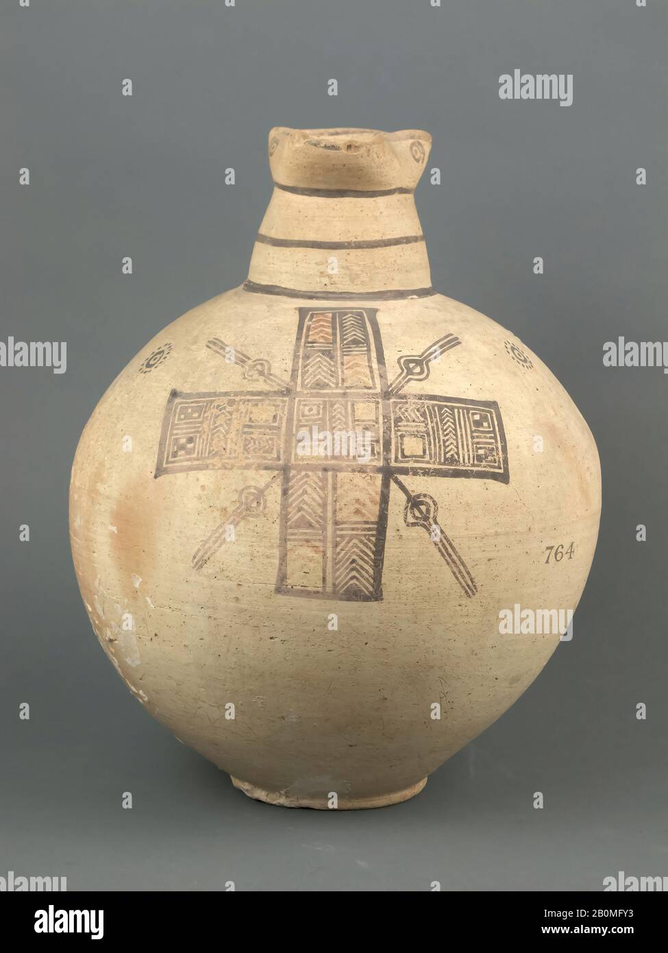 Jug, Cypriot, Cypro-Archaic I, Date 750–600 B.C., Cypriot, Terracotta, 10 1/4in. (26cm), Vases Stock Photo