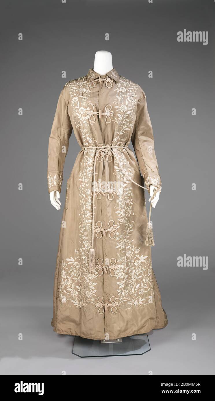 Dressing gown, Japanese, 1879, Japanese, silk Stock Photo Alamy