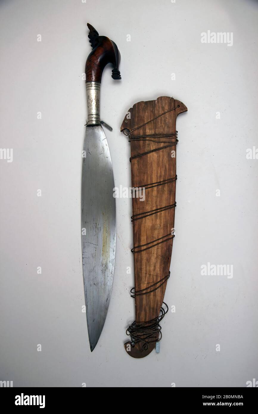 Knife (Barong) with Sheath, Philippine, Sulu, 18th–19th century, Sulu, Philippine, Sulu, Steel, wood, silver, L. with sheath 26 3/8 in. (67 cm); L. without sheath 24 1/2 in. (62.2 cm); L. of blade 17 in. (43.2 cm); W. 2 3/4 in. (7 cm); Wt. 1 lb. 12.7 oz. (813.6 g); Wt. of sheath 5.5 oz. (155.9 g), Knives Stock Photo