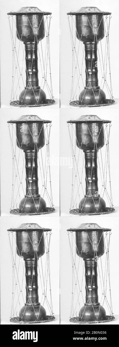 Chang-ku, Chinese, 19th century, China, Chinese, Wood, skin, 24 × 11 in. (61 × 27.9 cm), Membranophone-double-headed, waisted drum Stock Photo