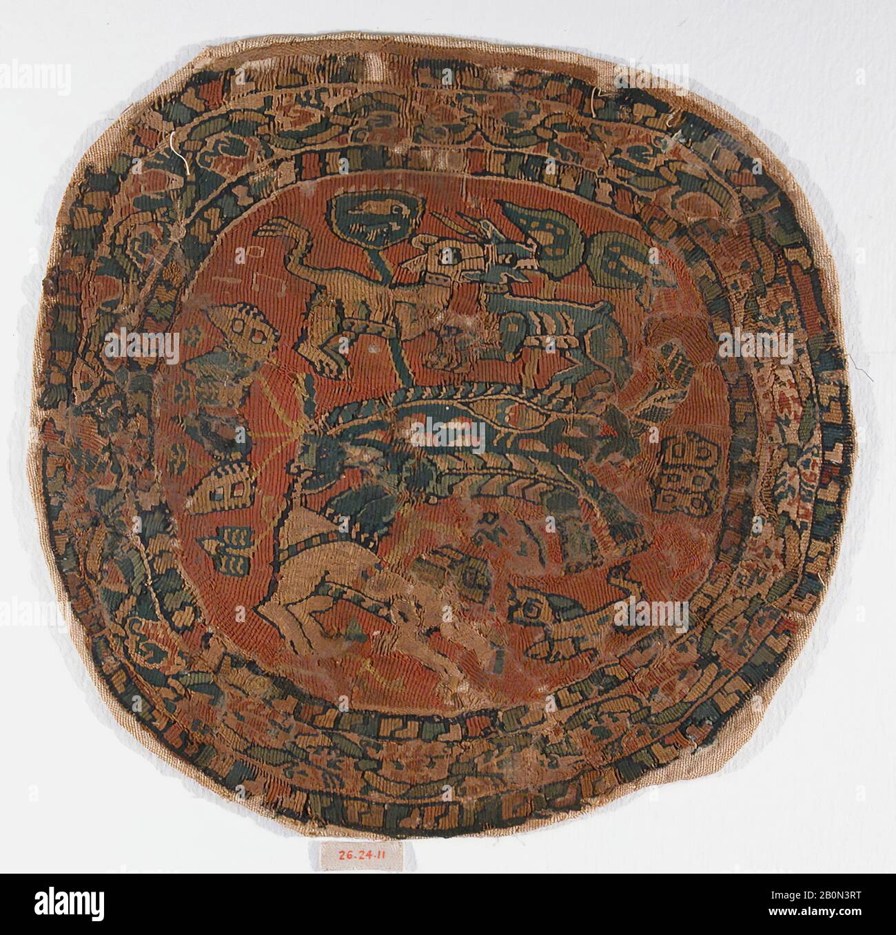 Roundel, 6th–7th century, Attributed to Egypt, Linen, wool, Textiles ...