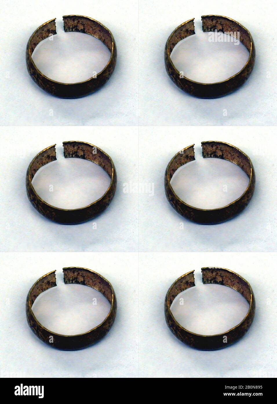 Ring, Visayes, 14th–15th century or earlier, Philippines, Visayes, Gold, Diameter 3/4 in., Metal-Ornaments Stock Photo