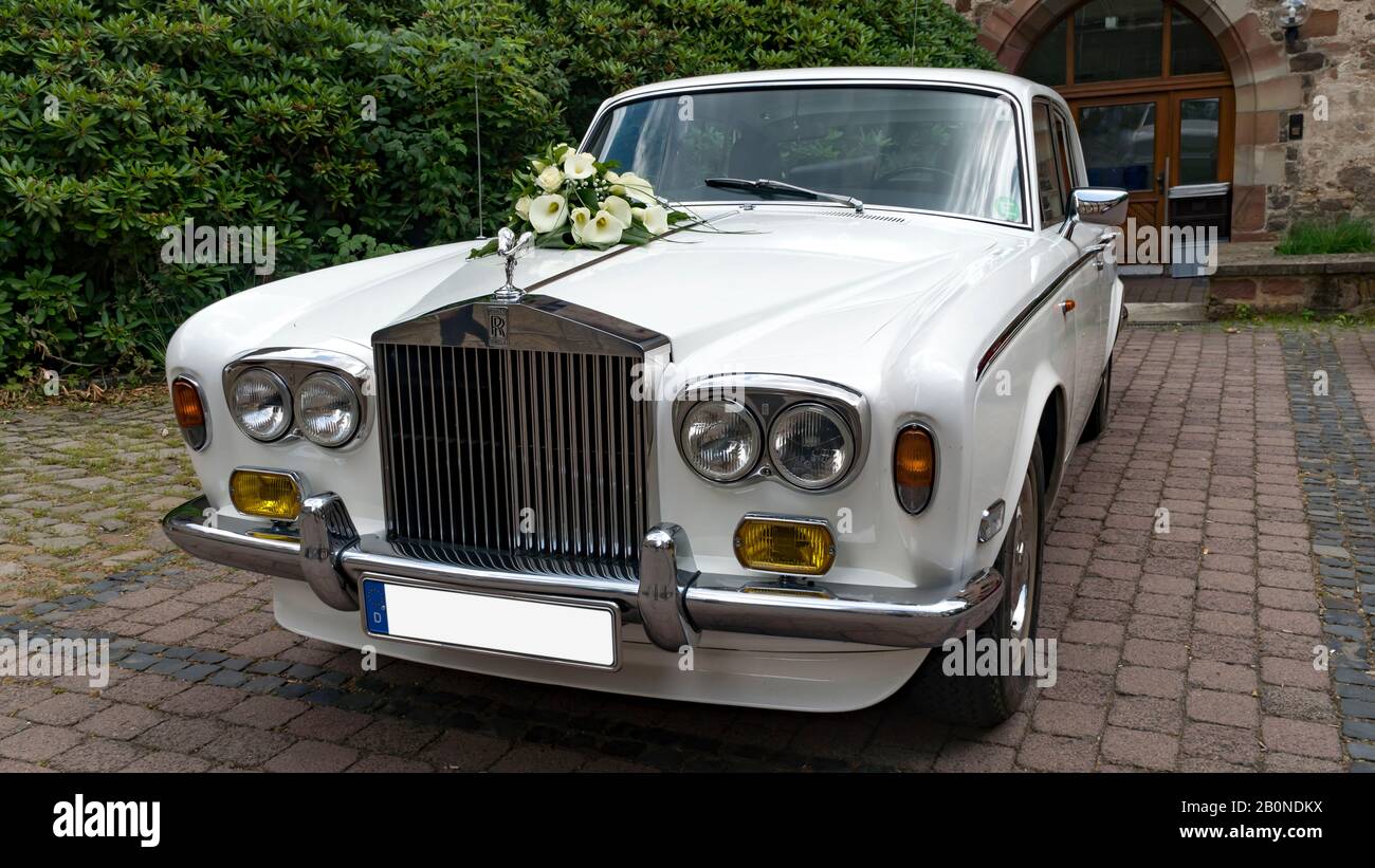 WALDECK; GERMANY 2019-07-20: Rolls Royce with Callas Flowers - Rolls-Royce Motor Cars Limited The Drive, Westhampnett, Chichester, West Sussex, PO18 0 Stock Photo