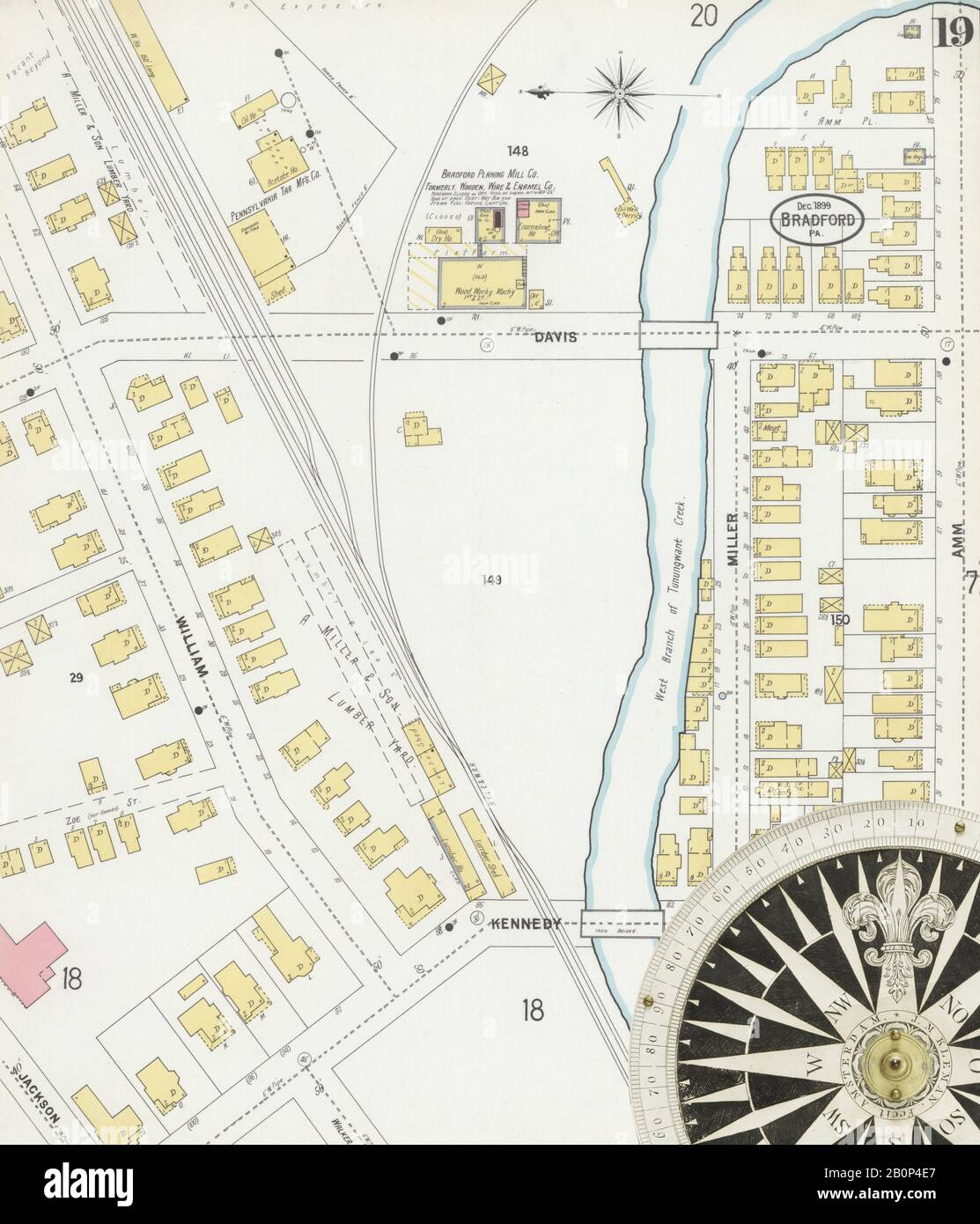 Image 19 of Sanborn Fire Insurance Map from Bradford, McKean County, Pennsylvania. Dec 1899. 25 Sheet(s), America, street map with a Nineteenth Century compass Stock Photo