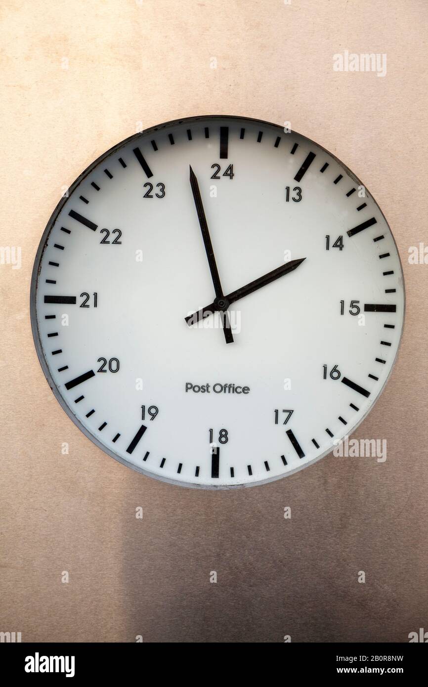 24 Hour Clock Face High Resolution Stock Photography And Images Alamy 24 Hour Clock Face High Resolution Stock Photography And Images Alamy