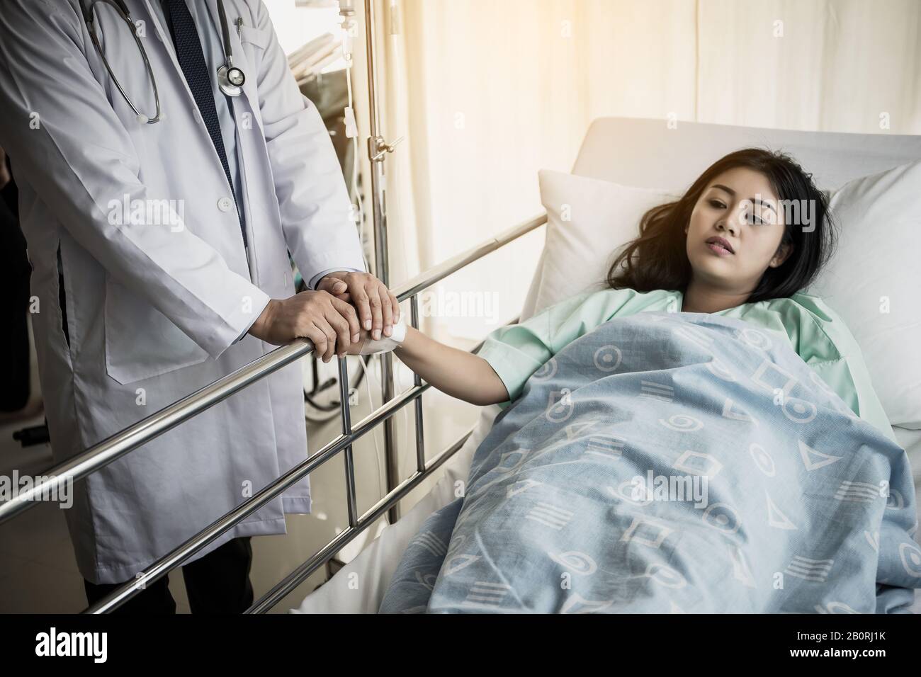 влюбился в пациентку