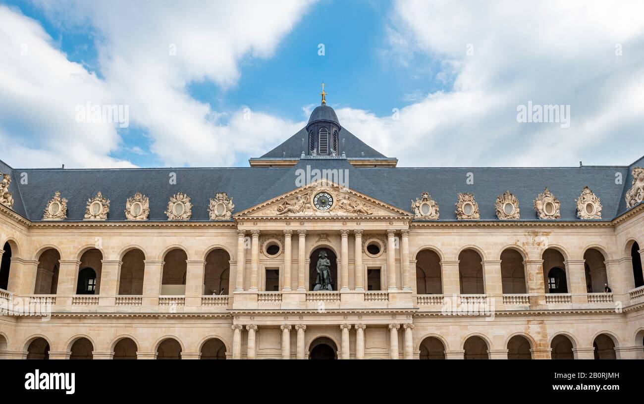Façade hotel invalides hi-res stock photography and images - Alamy