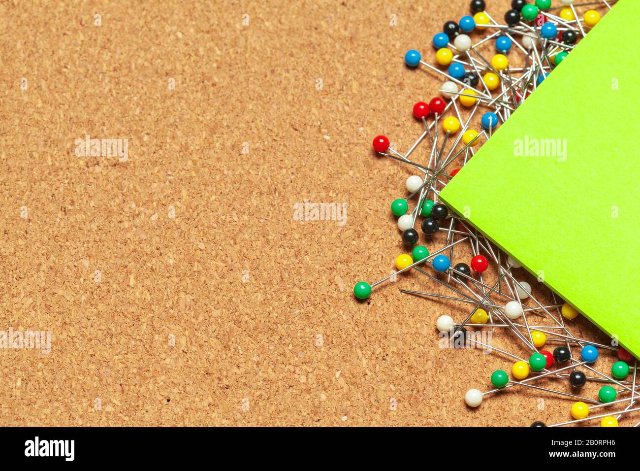 Note Stacking Pin Many office pins hi-res stock photography and images - Alamy