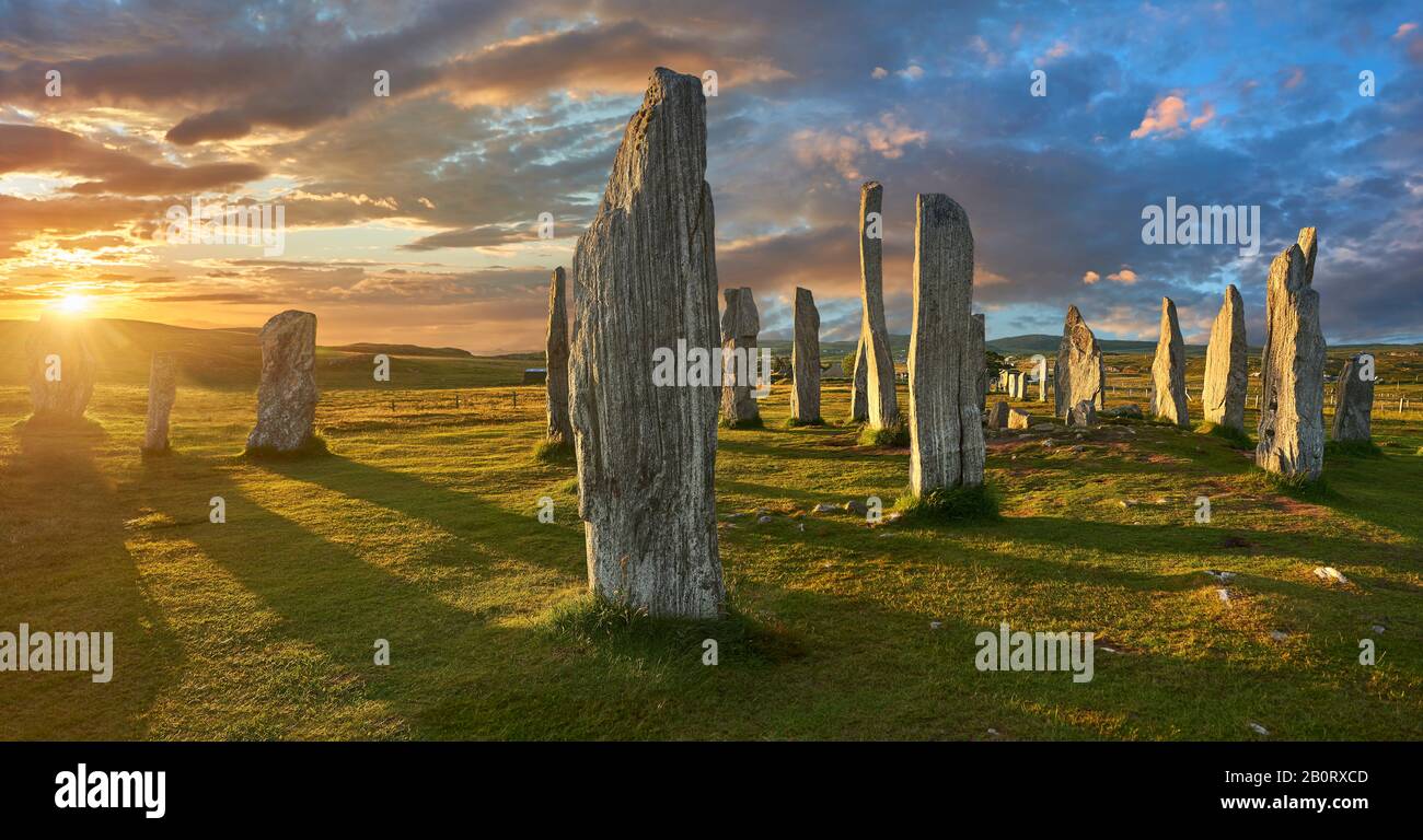 Calanais Standing Stones  central stone circle erected between 2900-2600BC measuring 11 metres wide. At the centre of the ring stands a huge monolith Stock Photo