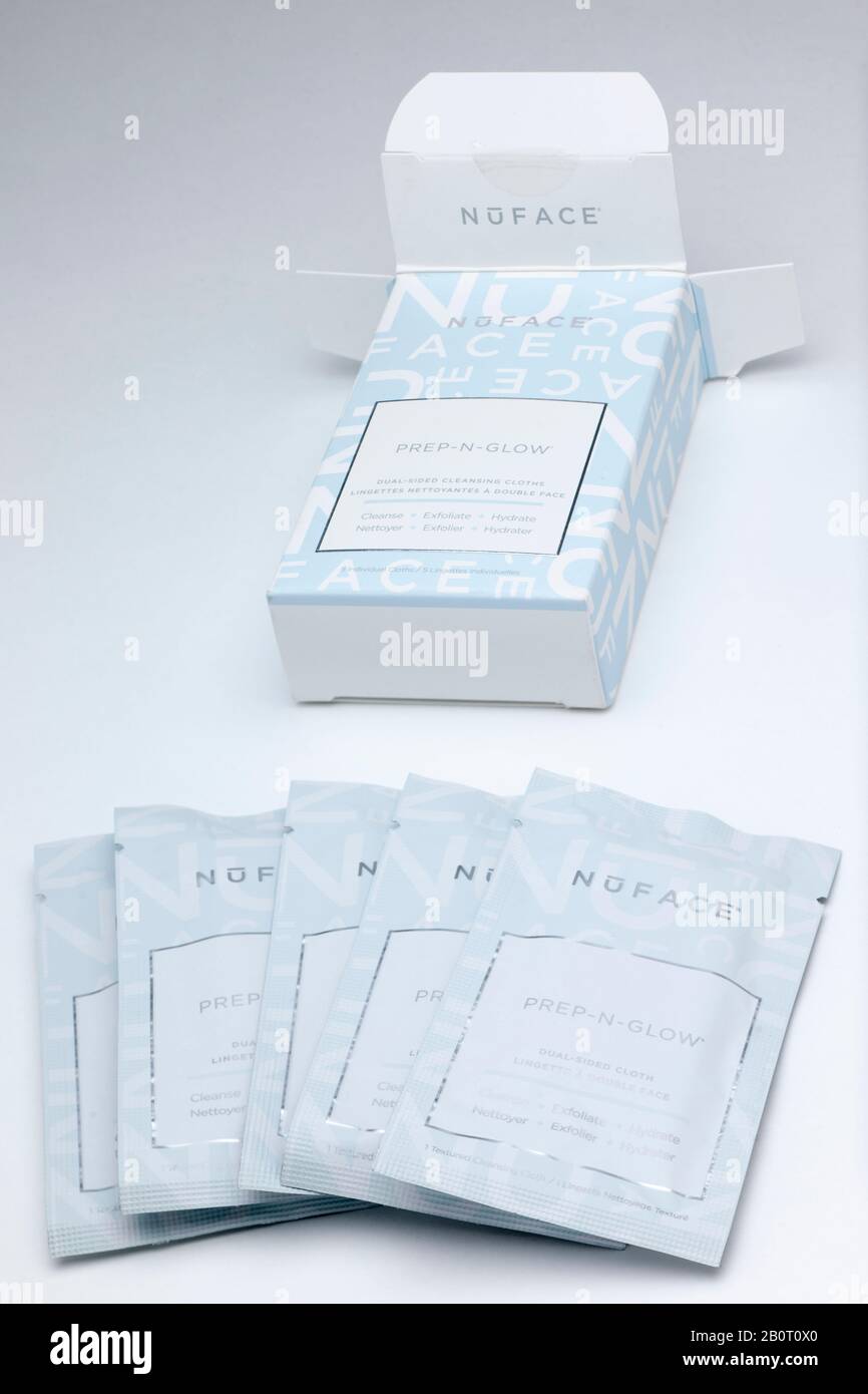 5 sachets of  NuFACE Prep-N-Glow Cloths dual sided cloths for cleansing exfoliating and hydrating face skin Stock Photo
