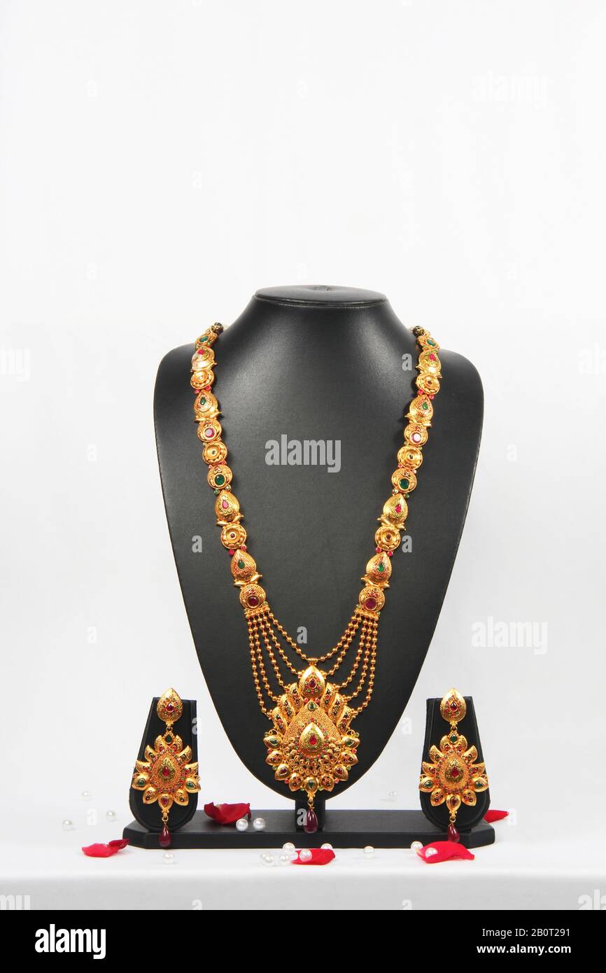22 Carat Indian Gold Necklace Set 47.7 Grams code:NS1007 #tanishq #jewellery  #gold #ne… | Gold bridal necklace, Gold bridal jewellery sets, Beautiful gold  necklaces
