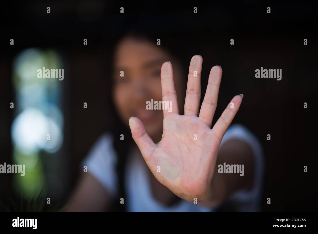 Page 6 Girl Hand Rain Window High Resolution Stock Photography And Images Alamy