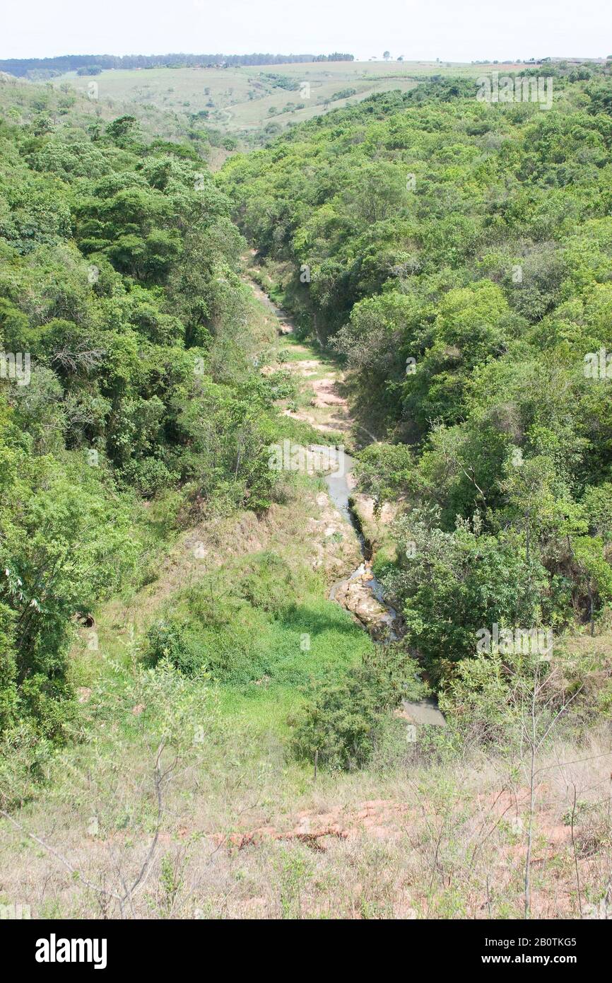 Leito rochoso, formação Pirambóia, Córrego Tucum,  Basin of the Córrego Tucum, São Pedro, São Paulo, Brazil Stock Photo