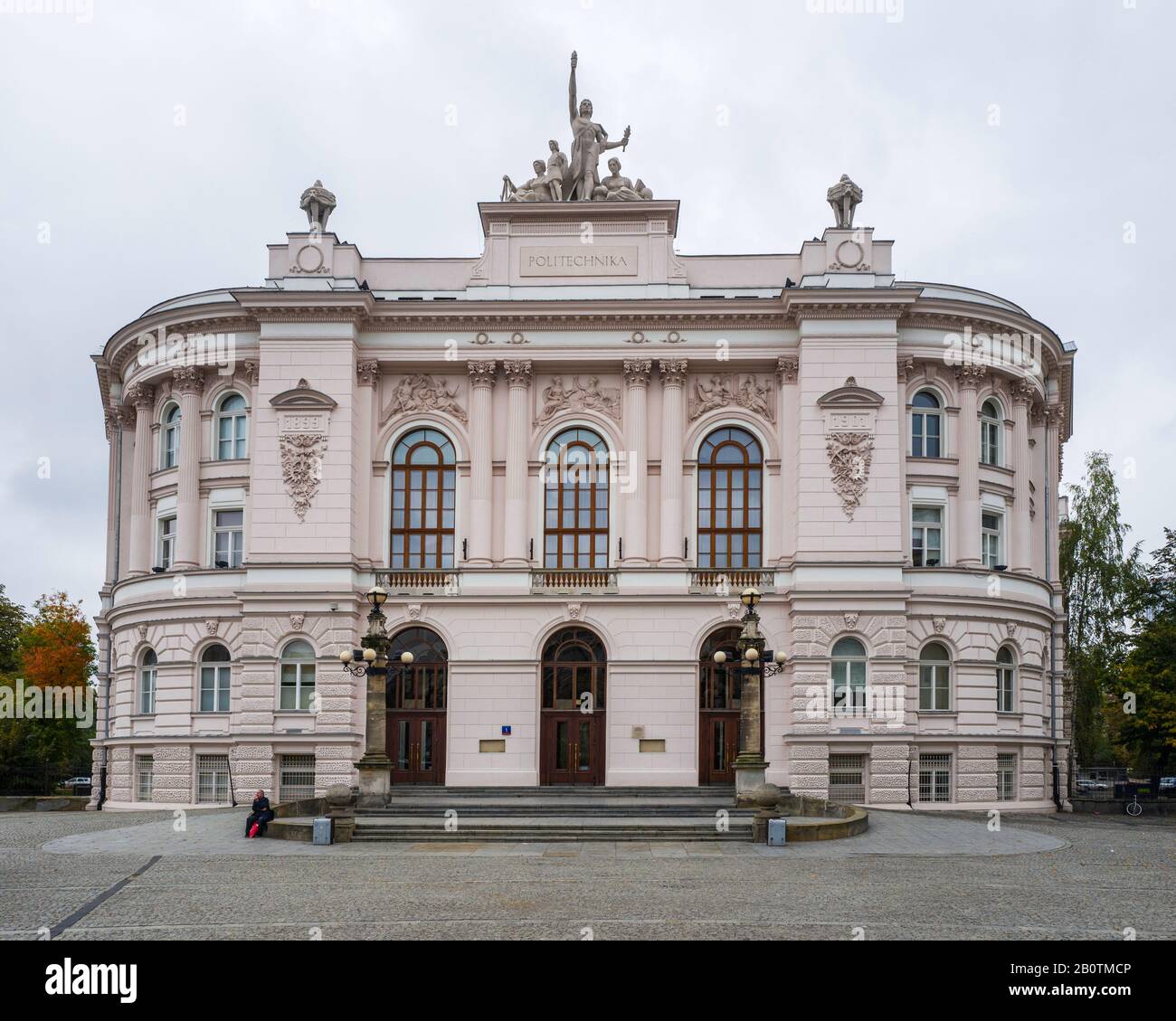 Main building warsaw university hi-res stock photography and images - Alamy