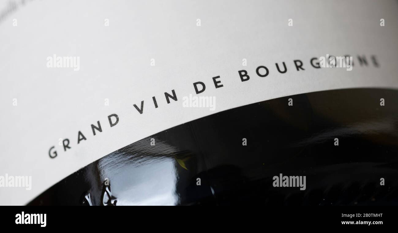 Montagny, Burgundy white wine bottle label closeup, Grand Vin de Bourgogne. Credit: Malcolm Park/Alamy. Stock Photo
