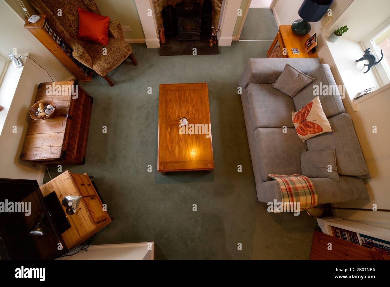 Living room in traditional cottage Stock Photo - Alamy