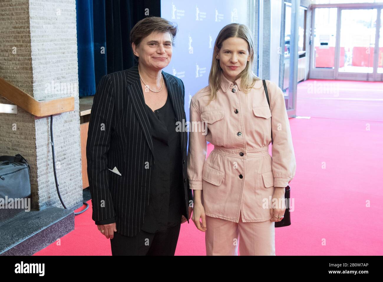 Berlin, Germany. 21st Feb, 2020. 70th Berlinale, Panorama Dokumente, 'Schlingensief - A Voice that Shook the Silence' : Bettina Böhler (l), filmmaker, and Aino Laberenz, widow of the late filmmaker Christoph Schlingensief, come to the premiere. The International Film Festival takes place from 20.02. to 01.03.2020. Credit: Jšrg Carstensen/dpa/Alamy Live News Stock Photo