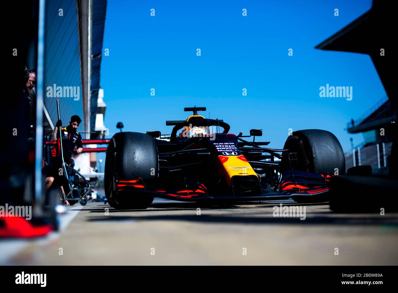 aston martin red bull racing rb16