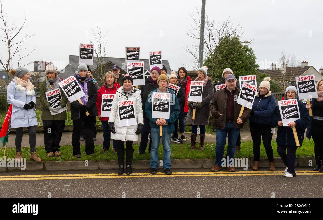 Striking Workers High Resolution Stock Photography And Images Alamy