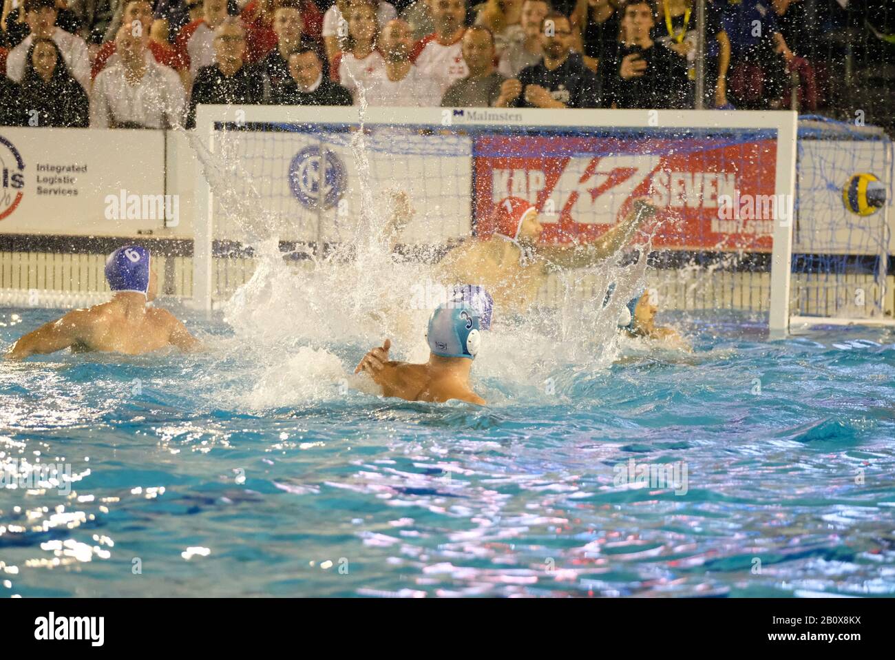 Verona, Italy, 21 Feb 2020, goal pro recco waterpolo 1903 during Pro Recco vs Osc Budapest - Waterpolo LEN Cup - Champions League Men - Credit: LPS/Roberto Tommasini/Alamy Live News Stock Photo