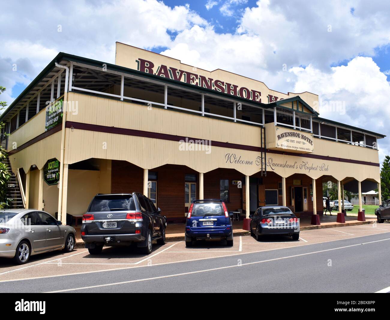 A roadside view of the Ravenshoe Hotel which is the Highest Pub in Queensland Stock Photo