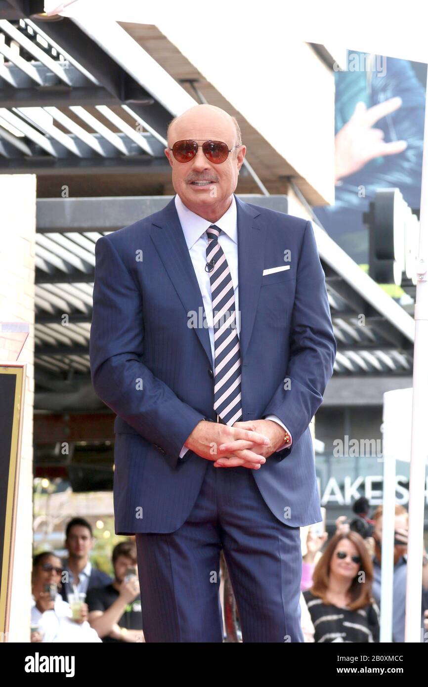 Los Angeles, CA. 21st Feb, 2020. Dr Phil McGraw at the induction ceremony for Star on the Hollywood Walk of Fame for Dr. Phil McGraw, Hollywood Boulevard, Los Angeles, CA February 21, 2020. Credit: Priscilla Grant/Everett Collection/Alamy Live News Stock Photo