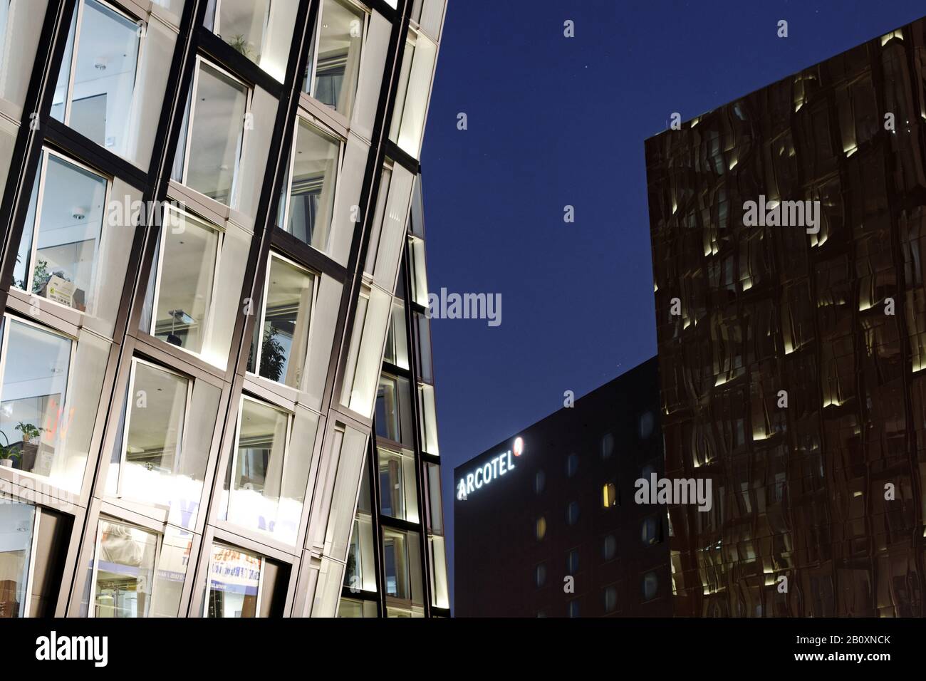 Modern high rise building with 24 floors hi-res stock photography and ...