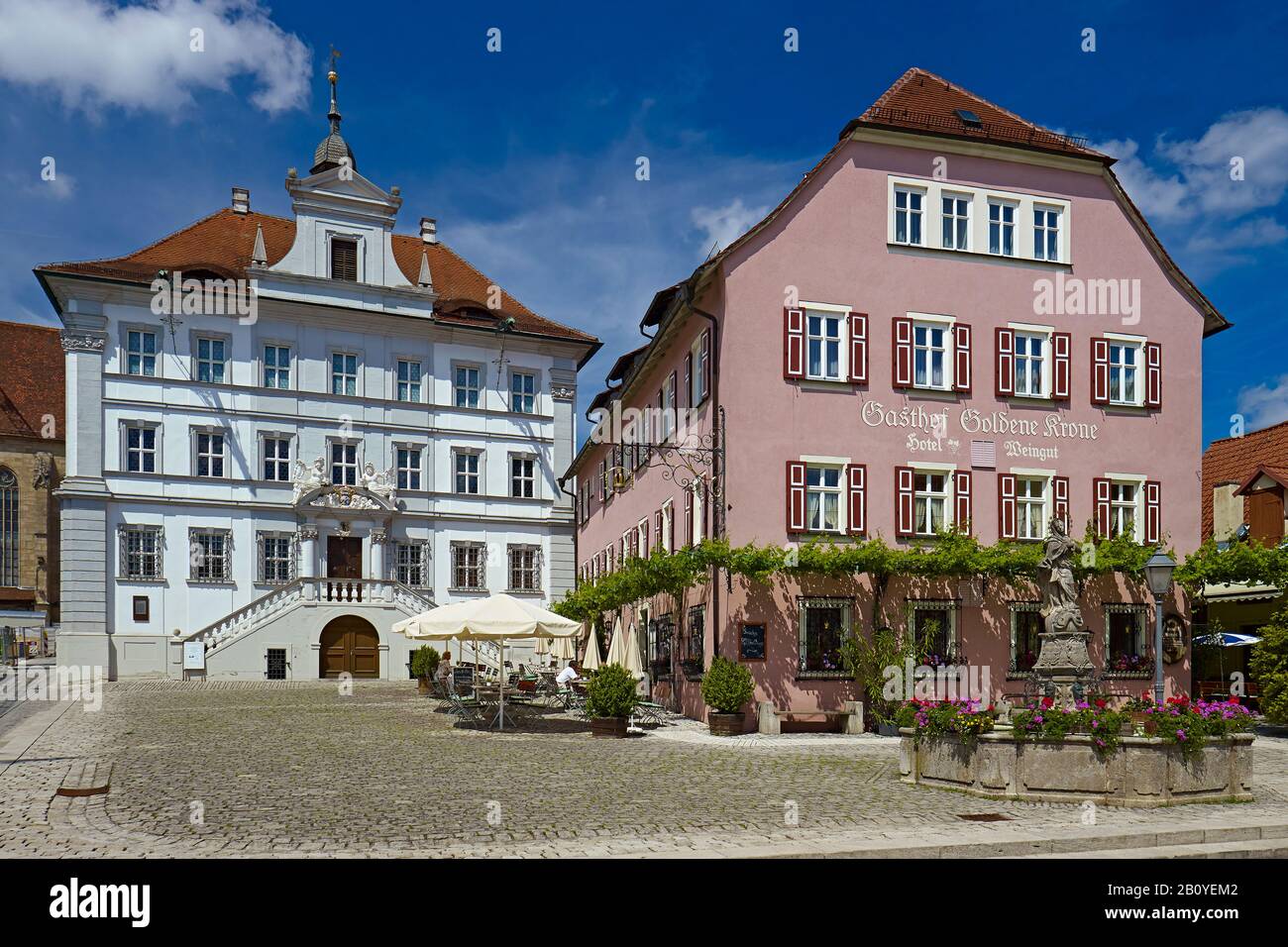 Town hall and Gasthaus Goldene Krone with Marienbrunnen at the market in Iphofen, Lower Franconia, District of Kitzingen, Bavaria, Germany, Stock Photo