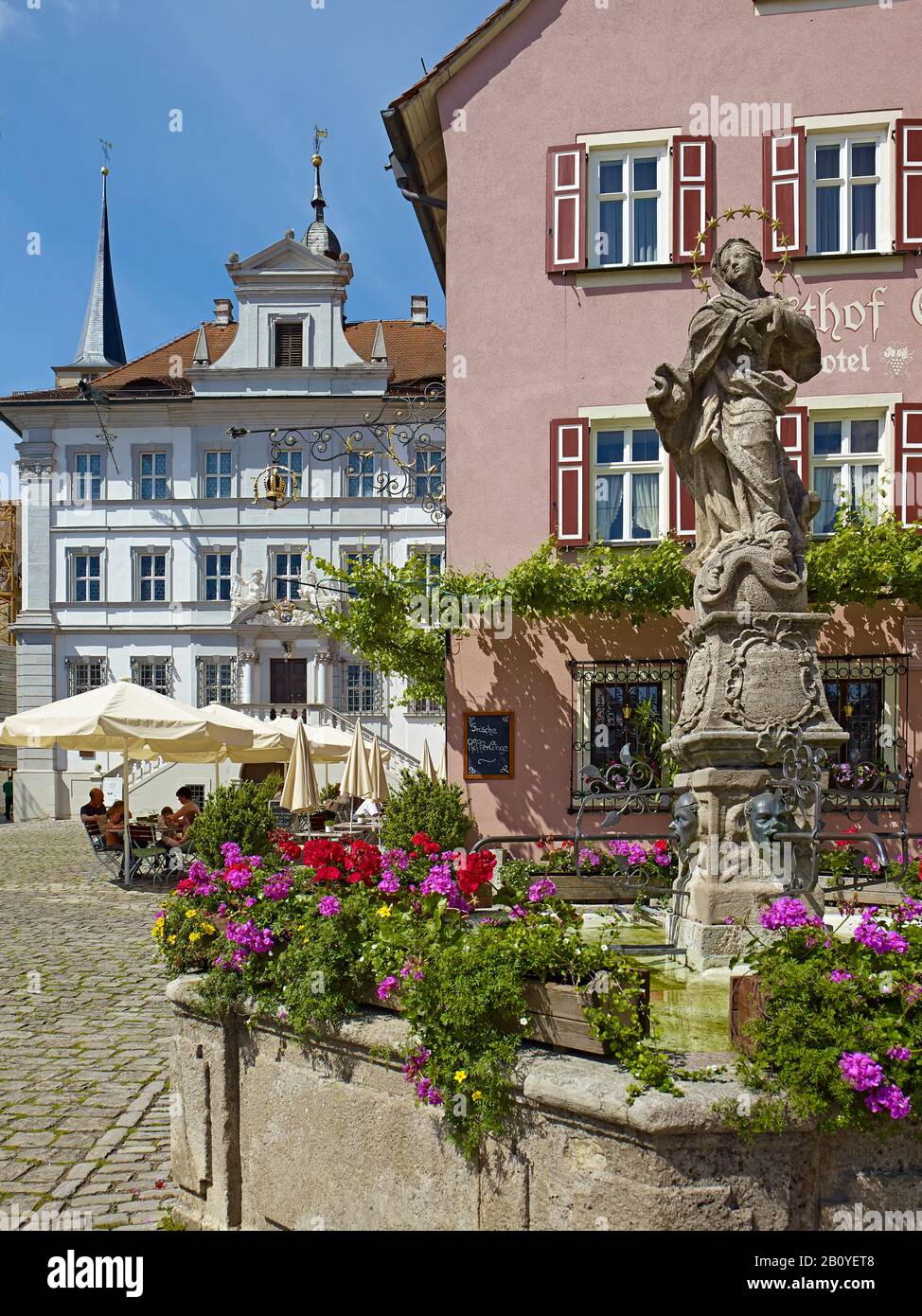 Town hall and Gasthaus Goldene Krone with Marienbrunnen at the market in Iphofen, Lower Franconia, District of Kitzingen, Bavaria, Germany, Stock Photo