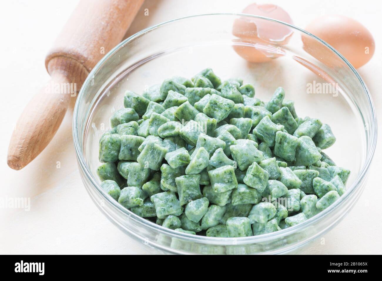 Italian pasta. Spinach gnocchi Stock Photo Alamy