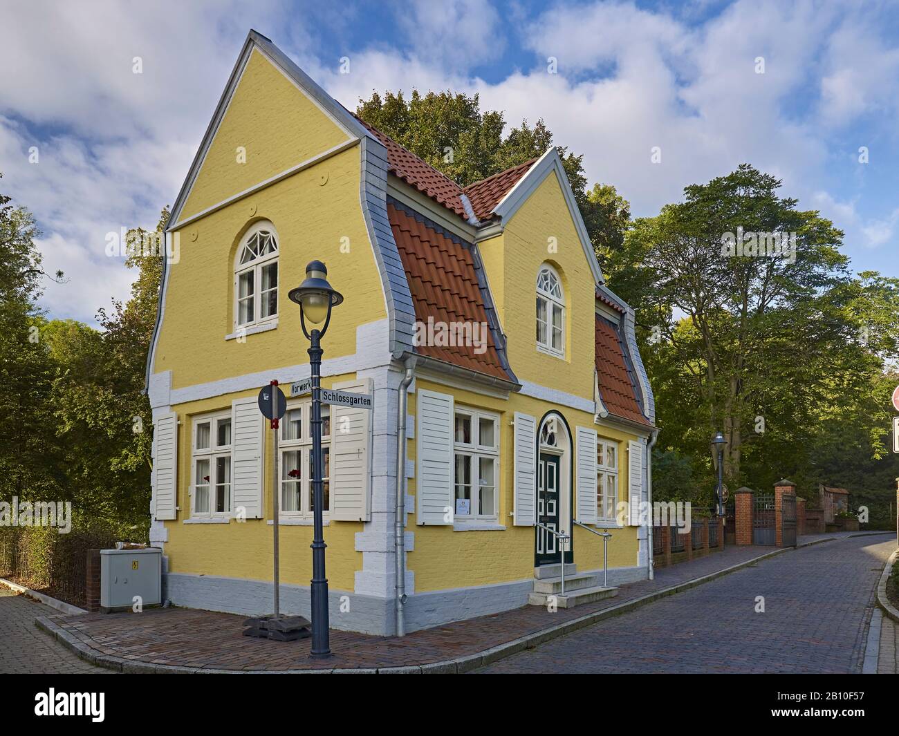 The gardener's house at Ritzebüttler Castle in Cuxhaven, Lower Saxony, Germany Stock Photo