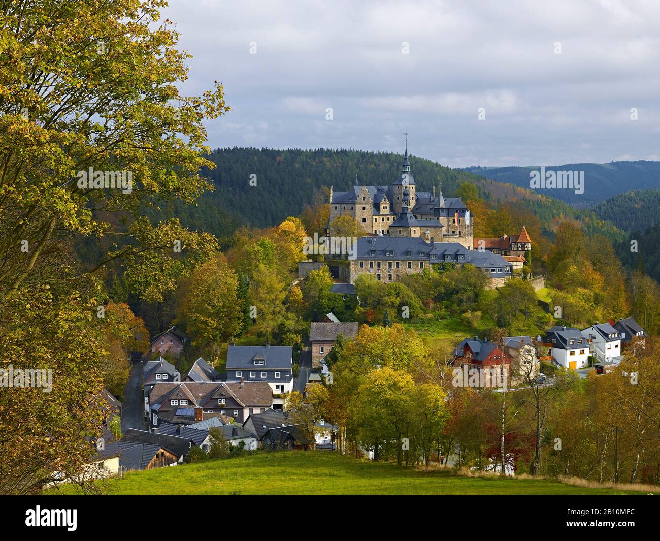 Lauenstein Castle and town near Ludwigsstadt, Upper Franconia, Bavaria, Germany Stock Photo