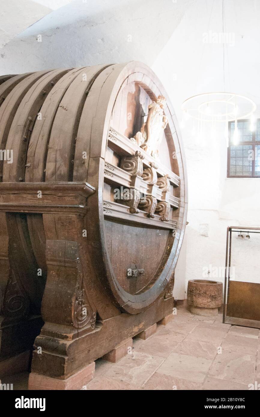 The biggest wine barrel in Heidelberg castle museum Stock Photo Alamy