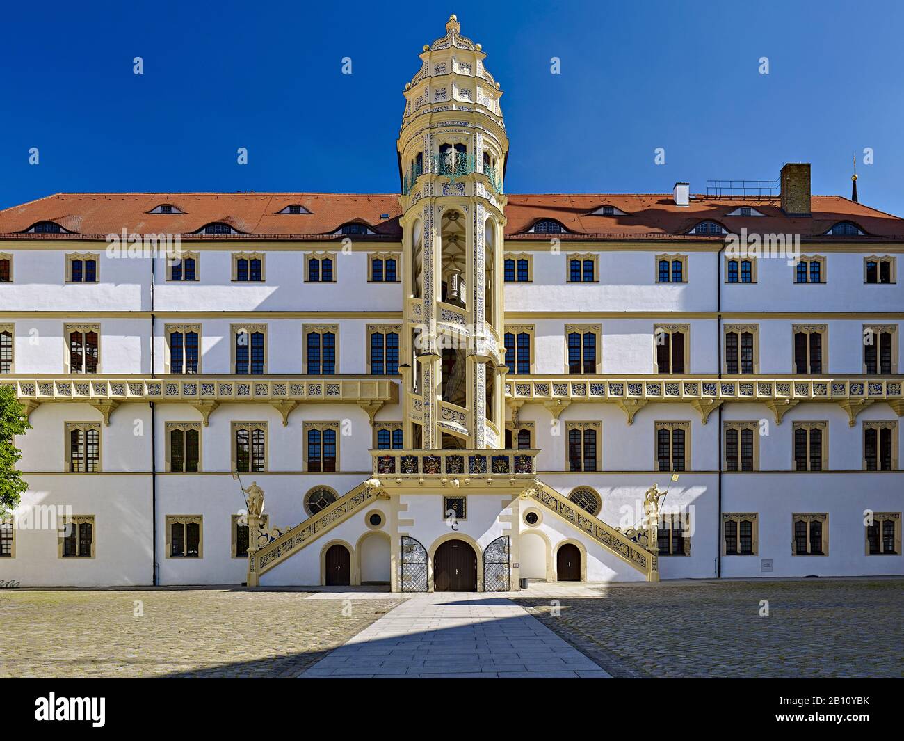 Courtyard of Hartenfels Castle with Johann-Friedrich-Bau, Grossem Wendelstein, Torgau, Saxony, Germany Stock Photo