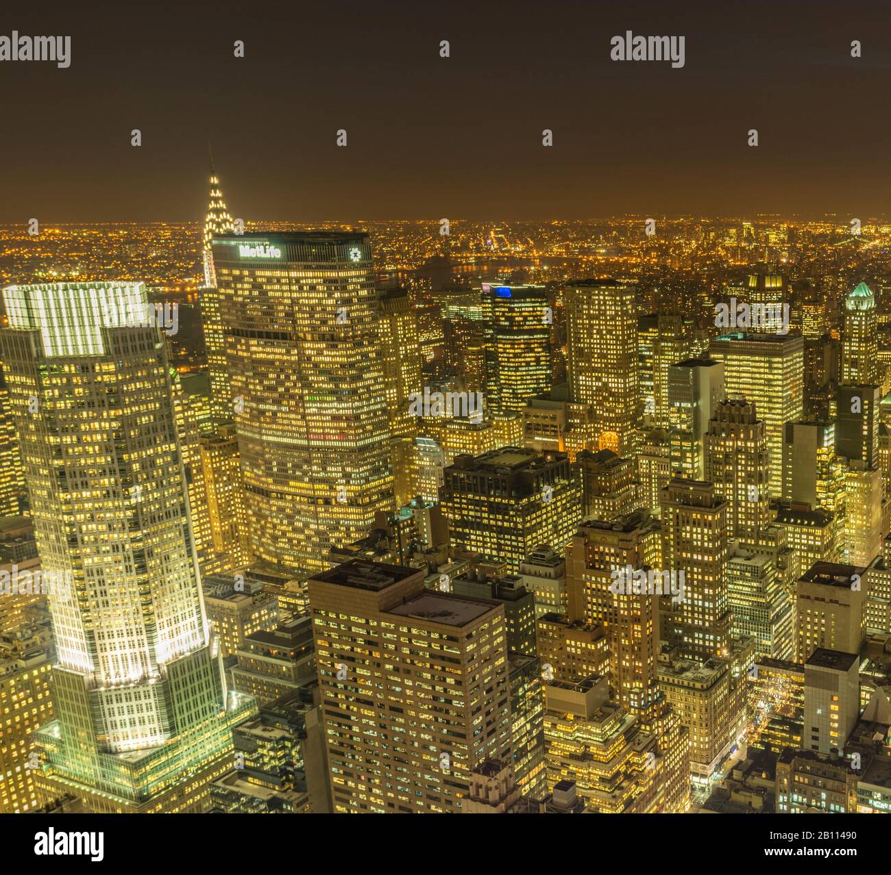 the-view-of-new-york-manhattan-during-sunset-hours-stock-photo-alamy