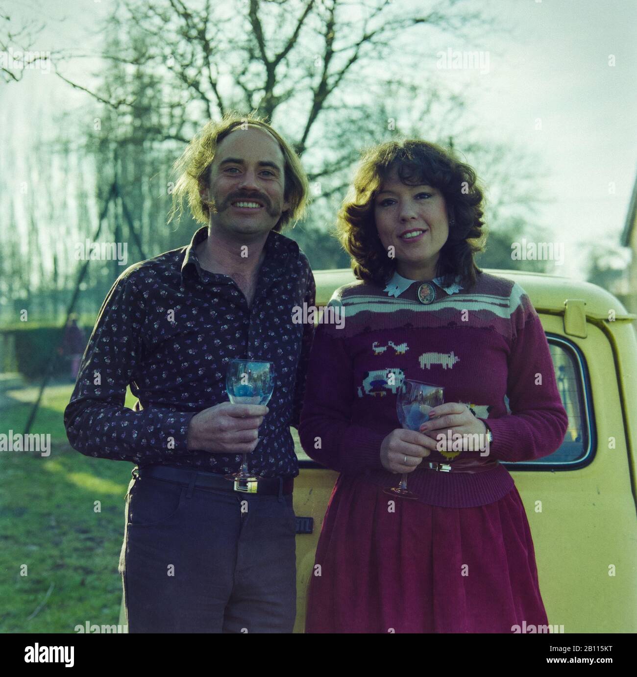 Archive image of Heather Couper (1949-2020)  and Nigel Henbest, astronomers, Braintree Astronomical Society conference, 1985 February 23rd Stock Photo