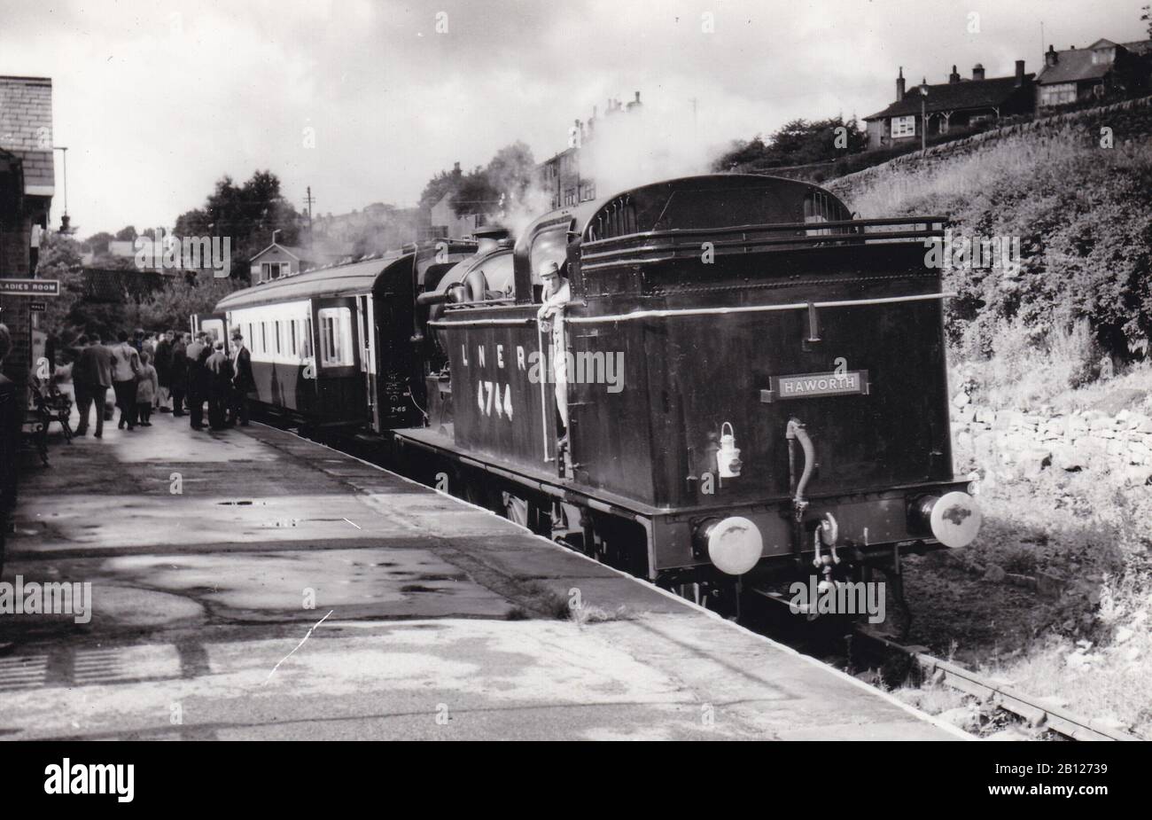 Vintage black and white photo of steam locomotive train - L.N.E.R. 4744 ...