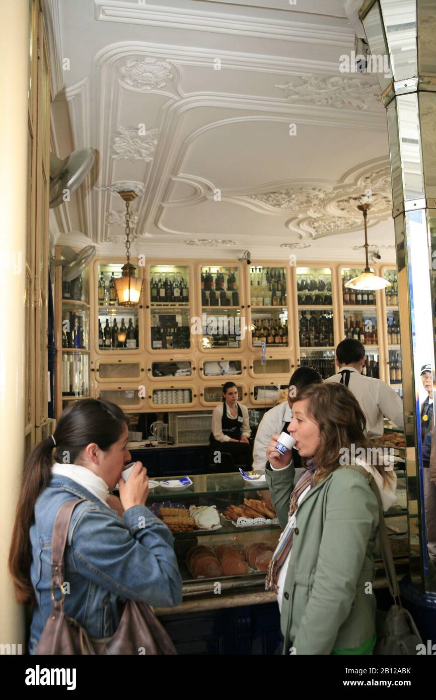 Original Pastéis de Belém, following an ancient recipe from the