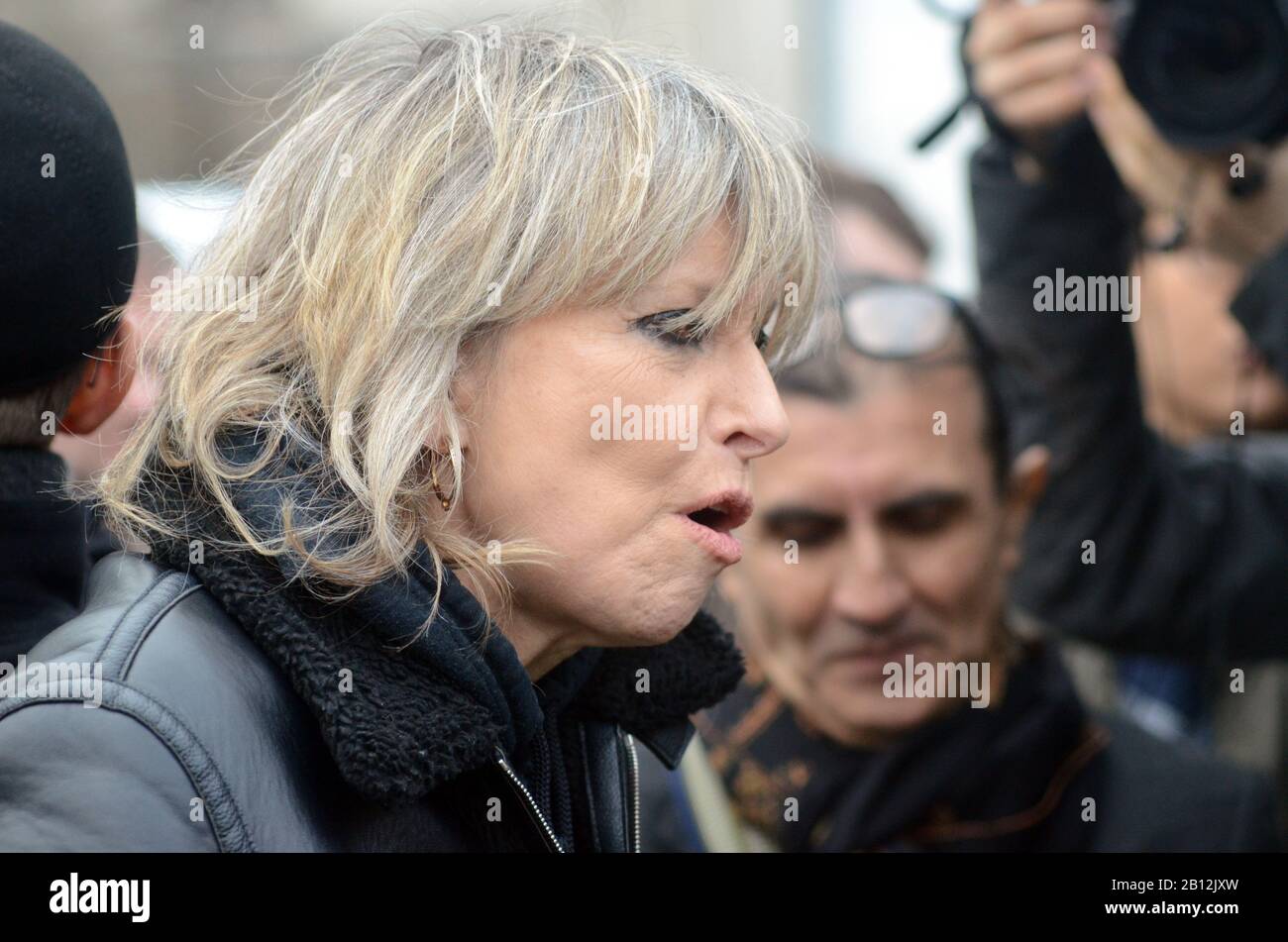 London, UK, 22 Feb 2020 Chrissie Hynde, singer. Rally against the  extradition of Julian Assange in Parliament Square. Credit: JOHNNY  ARMSTEAD/Alamy Live News Stock Photo - Alamy