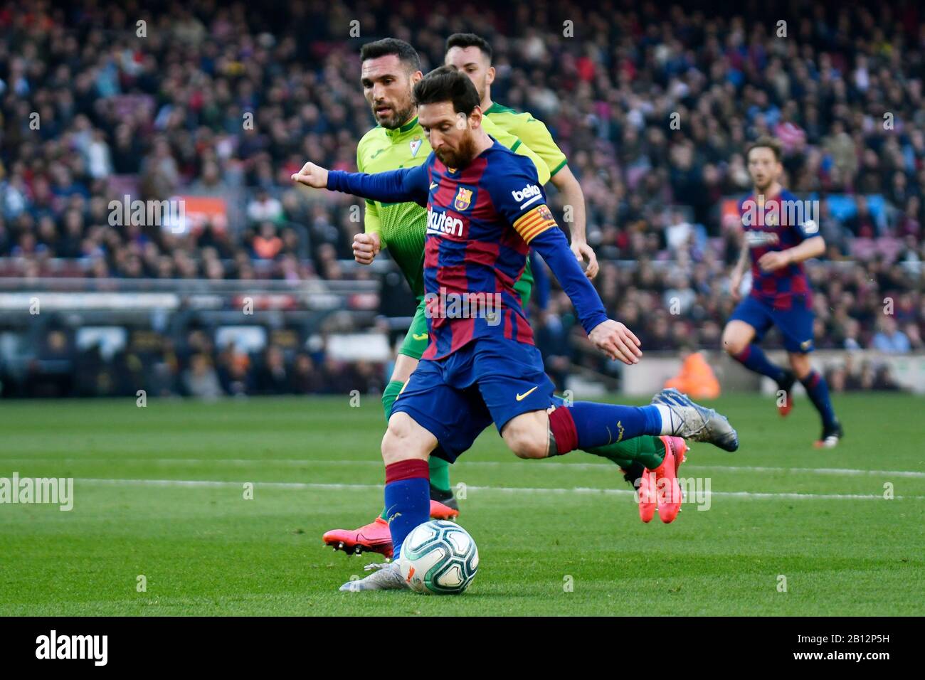 Lionel messi barcelona goal 2020 hi-res stock photography and images