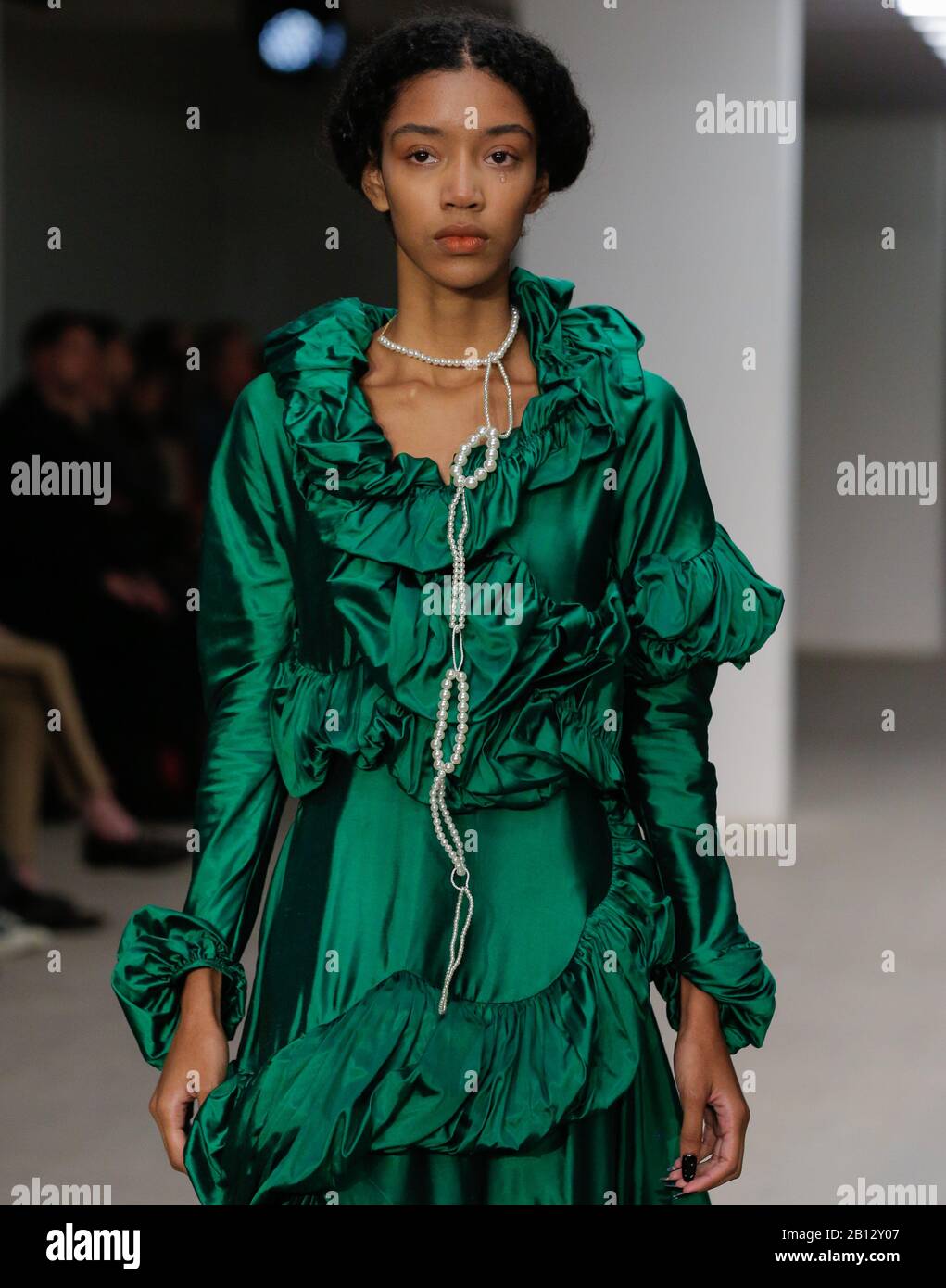 Fashion designer Yuhan Wang new fashion collection catwalk autumn ...