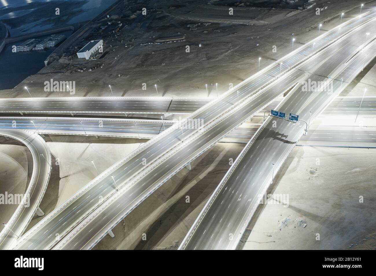 Highway bridges hi-res stock photography and images - Alamy