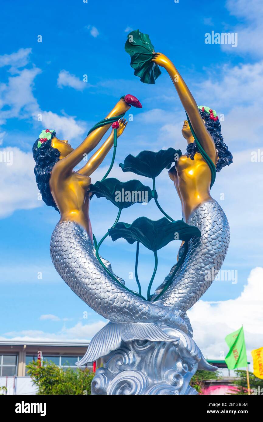 Statue at the Lakeside park in Angono Philippines Stock Photo Alamy