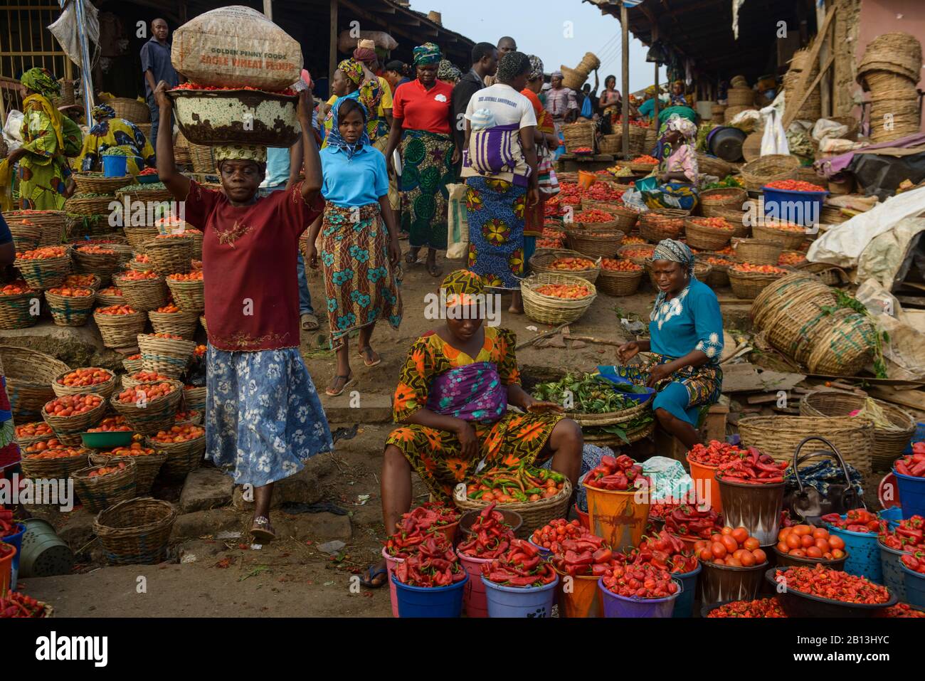Ibadan nigeria market hires stock photography and images Alamy