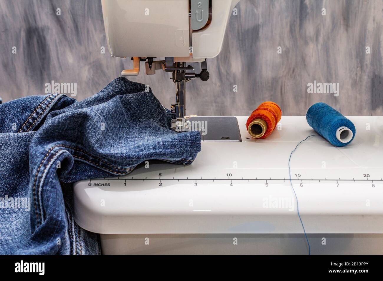 швейная машинка для джинсовой ткани. швейная машина для джинсов. швейная машинка jeans. швейная машина для джинсовой ткани. швейная машина для джинса.