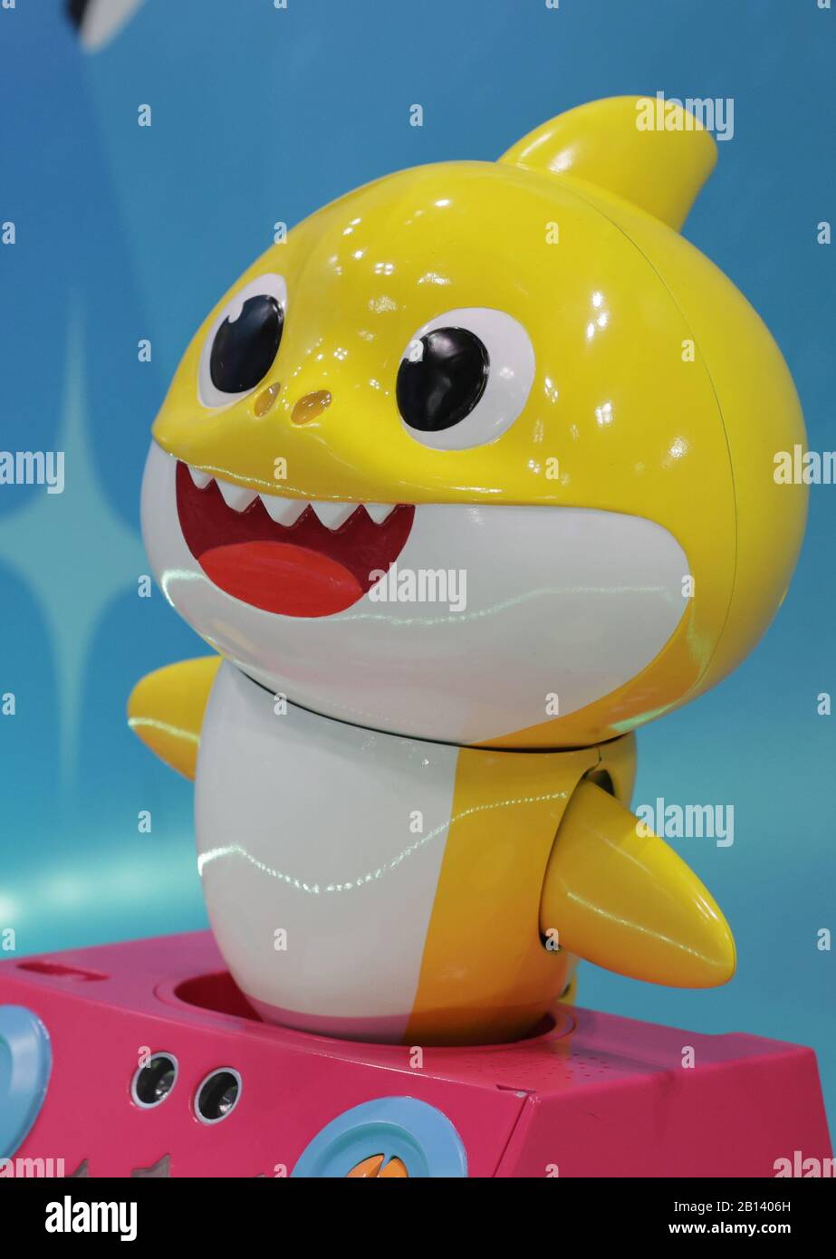 baby shark toy show