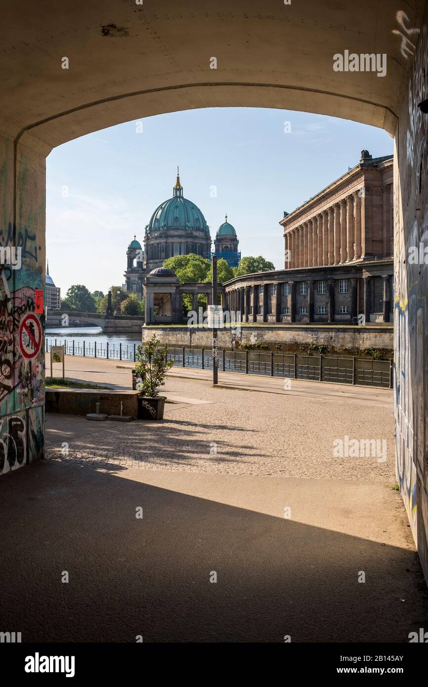 Underpass between Monbijou-Park and James-Simon-Park, Spree, at the back Museum Island with Berlin Cathedral, Mitte, Berlin Stock Photo