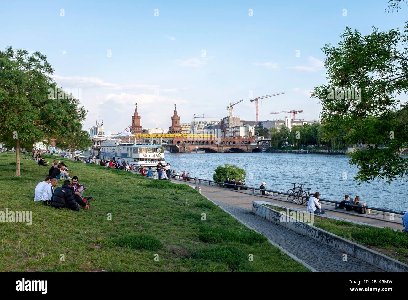 Banks of the Spree, Mühlenstraße, East Side Gallery, Friedrichshain